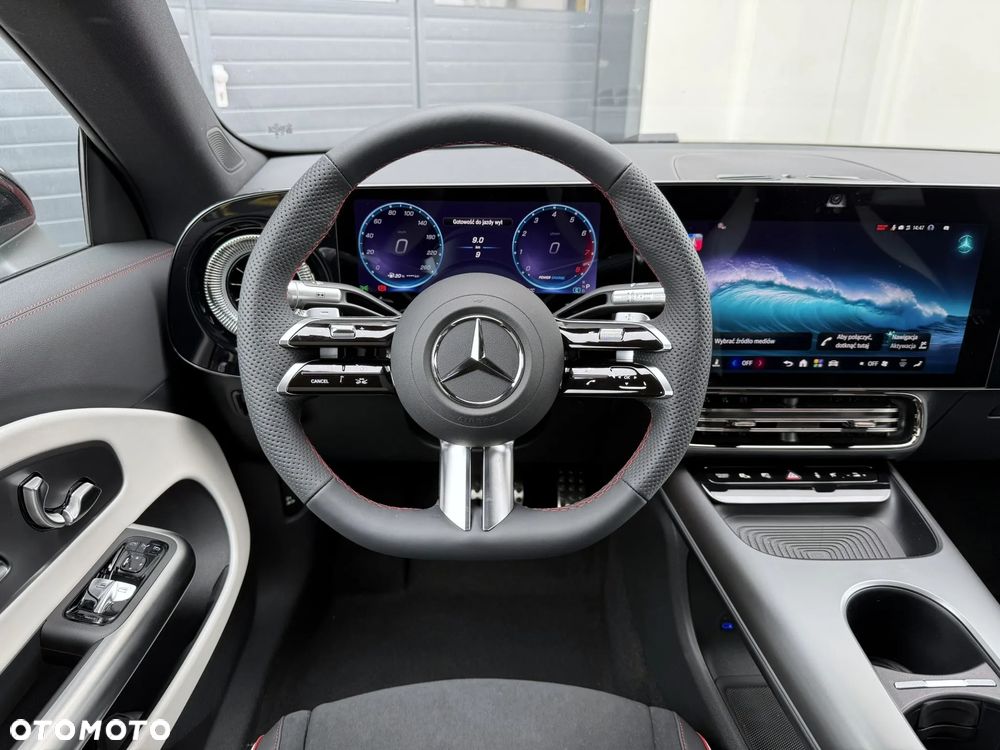 Mercedes-Benz CLA - 13