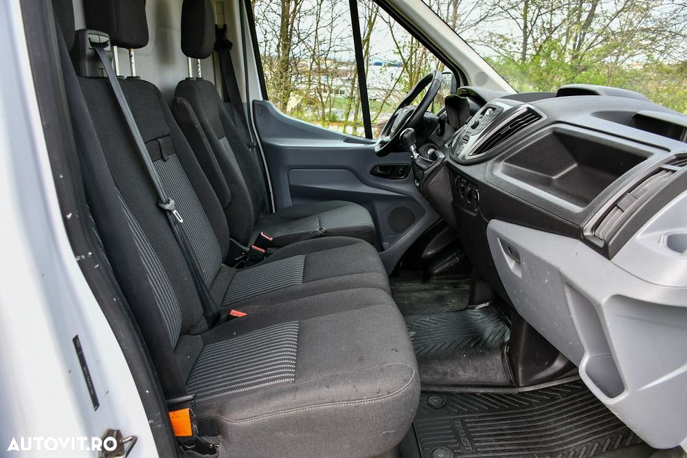 Ford Transit - 12