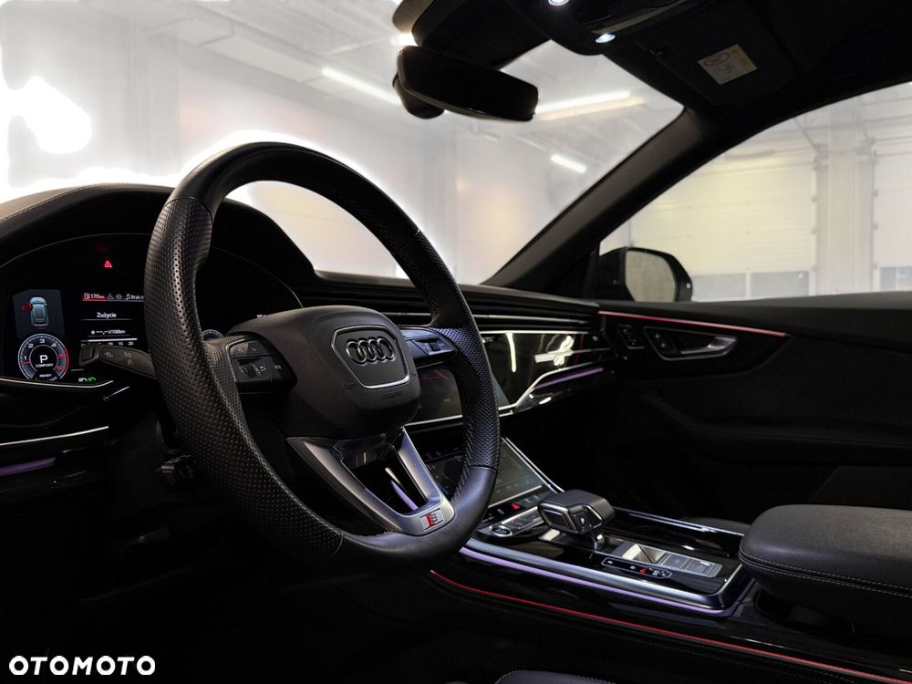 Audi Q8 - 23