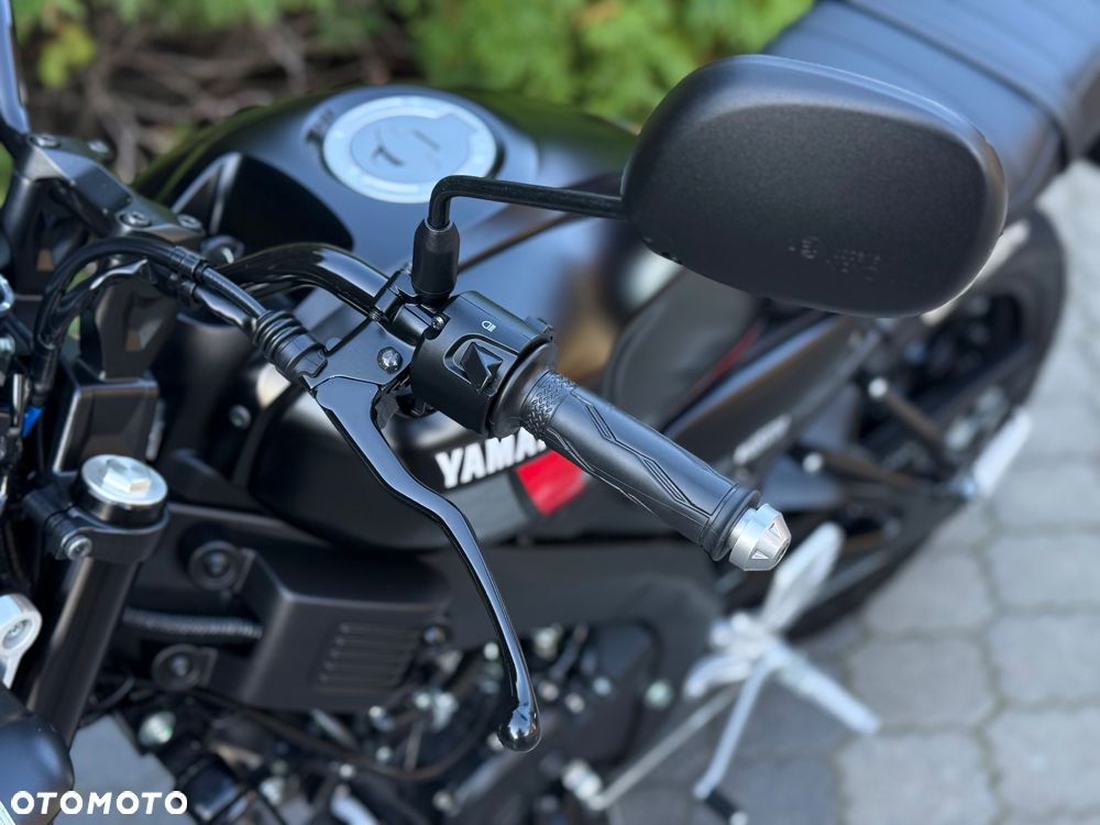 Yamaha XSR - 28
