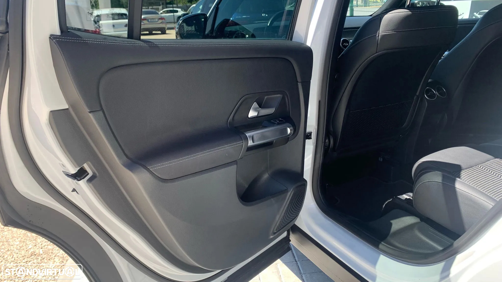 Mercedes-Benz GLB 200 d 8G-DCT Progressive - 19