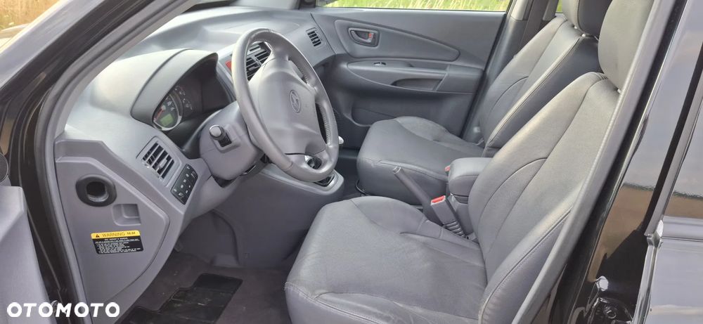 Hyundai Tucson 2.0 Active / Style - 18