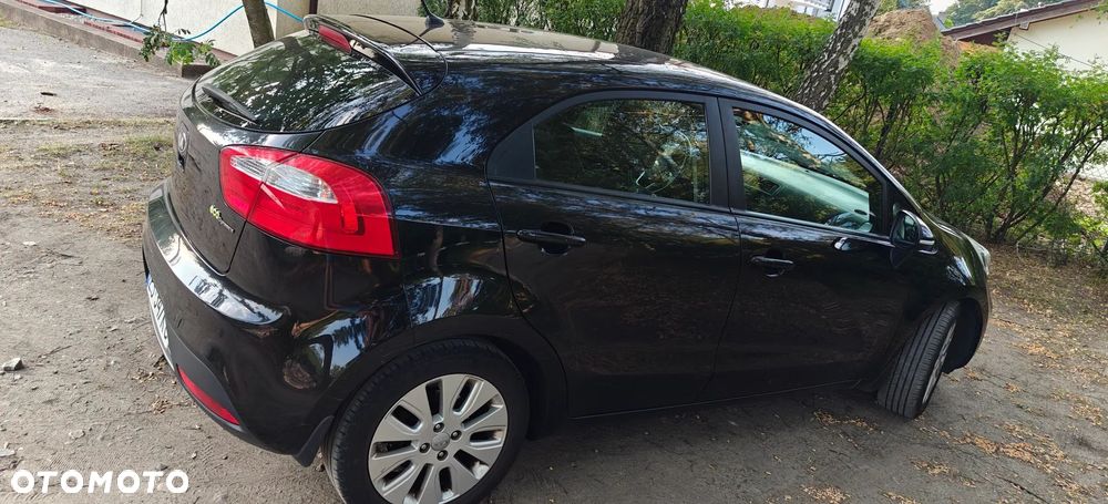 Kia Rio - 2
