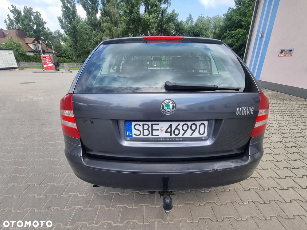 Skoda Octavia 1.6 Ambiente EU5 - 25