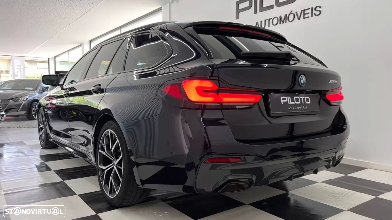 BMW 530 e Pack Desportivo M - 9