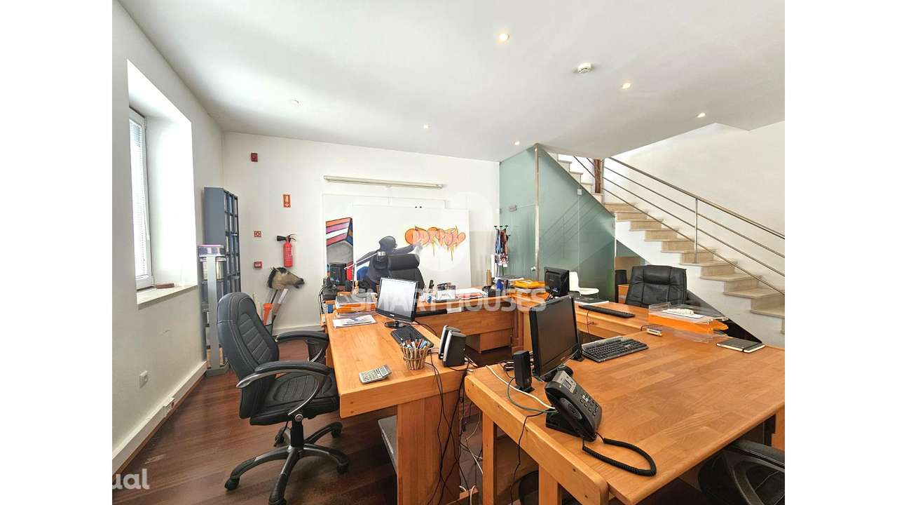 Escritório duplex centro Arganil - Grande imagem: 2/17