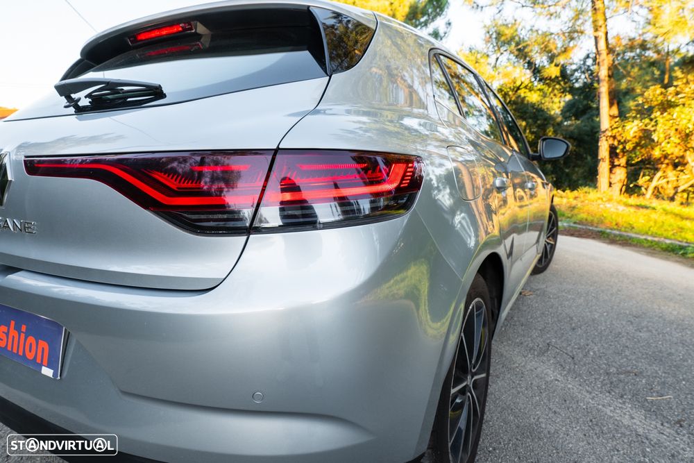 Renault Mégane 1.5 Blue dCi Intens - 29