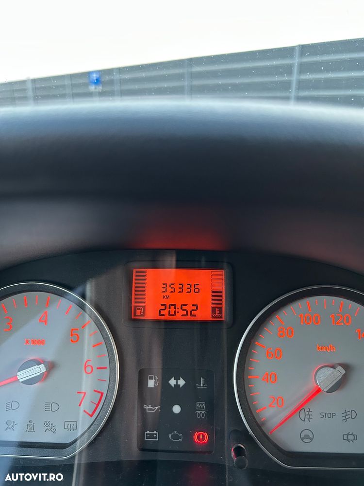 Dacia Sandero 1.6 MPI Laureate - 15