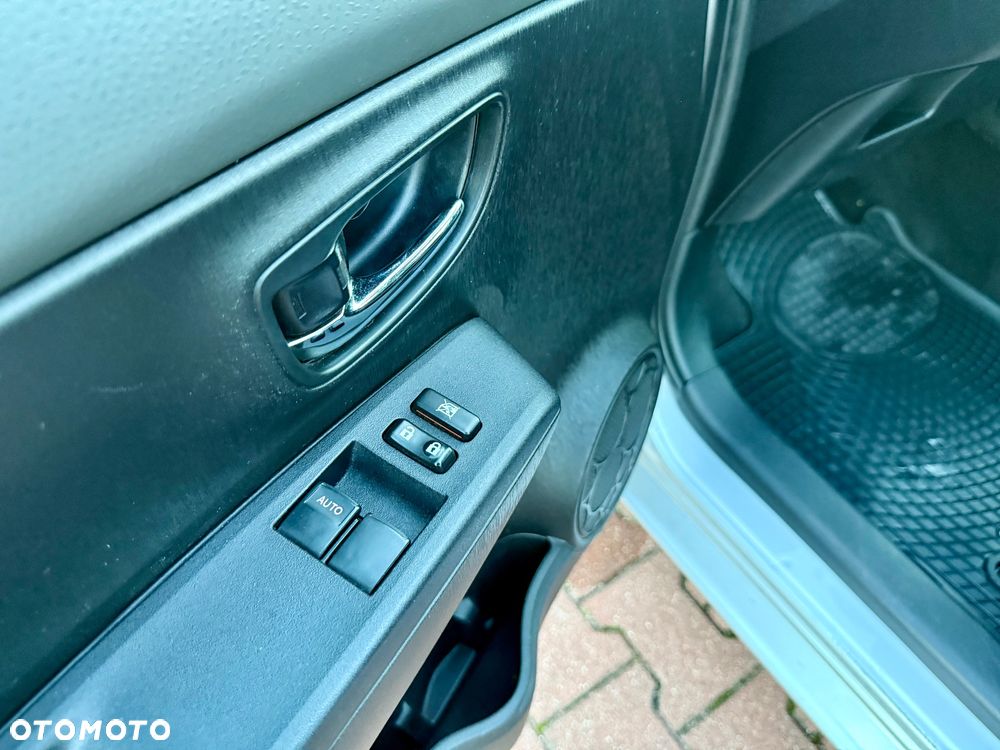 Toyota Yaris 1.33 Premium MS EU6 - 32