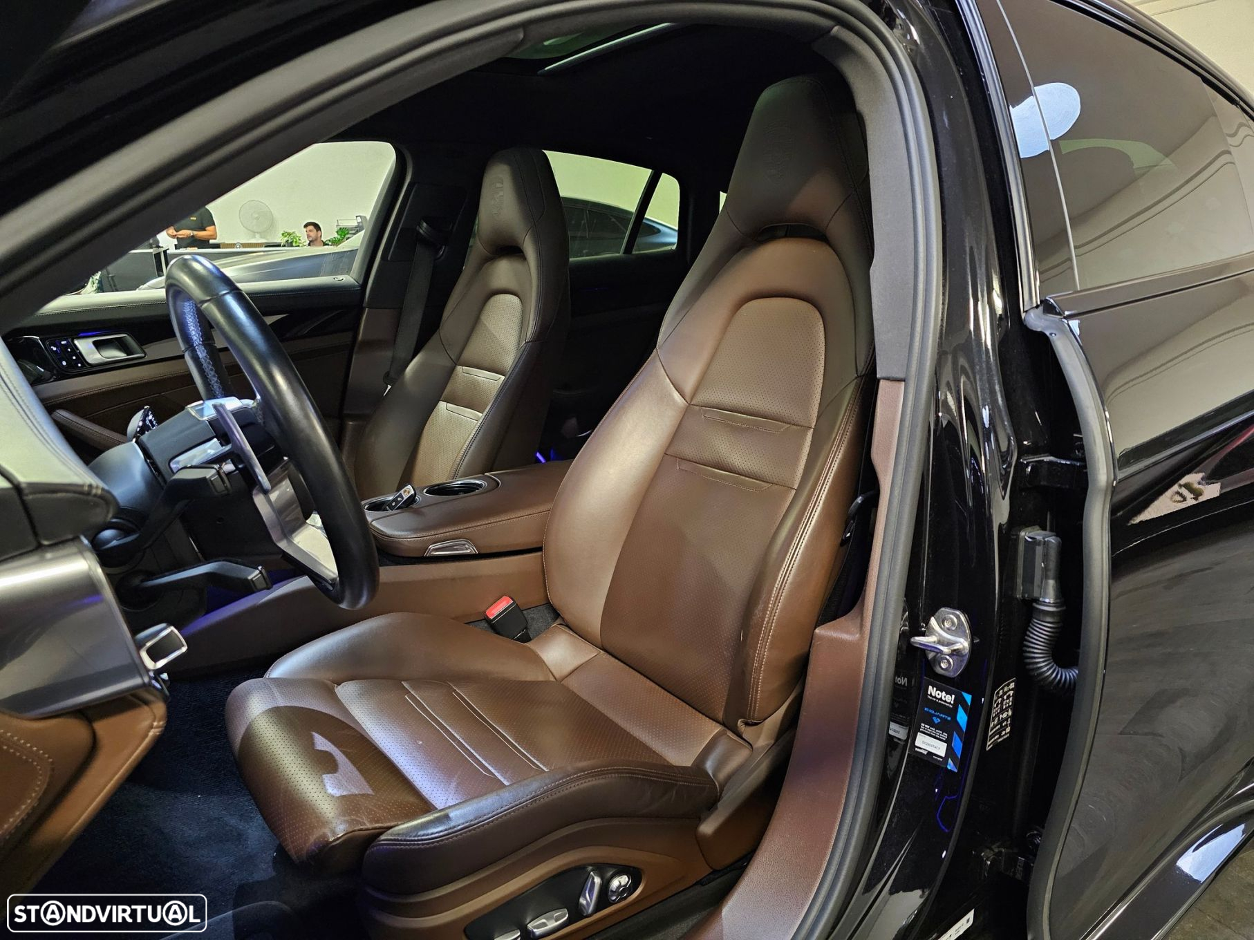 Porsche Panamera 4 E-Hybrid Platinum Edition - 20