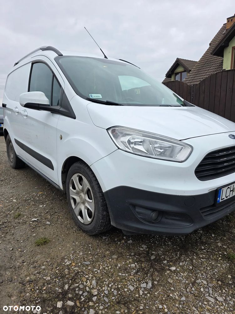 Ford Transit Courier Ambiente - 9