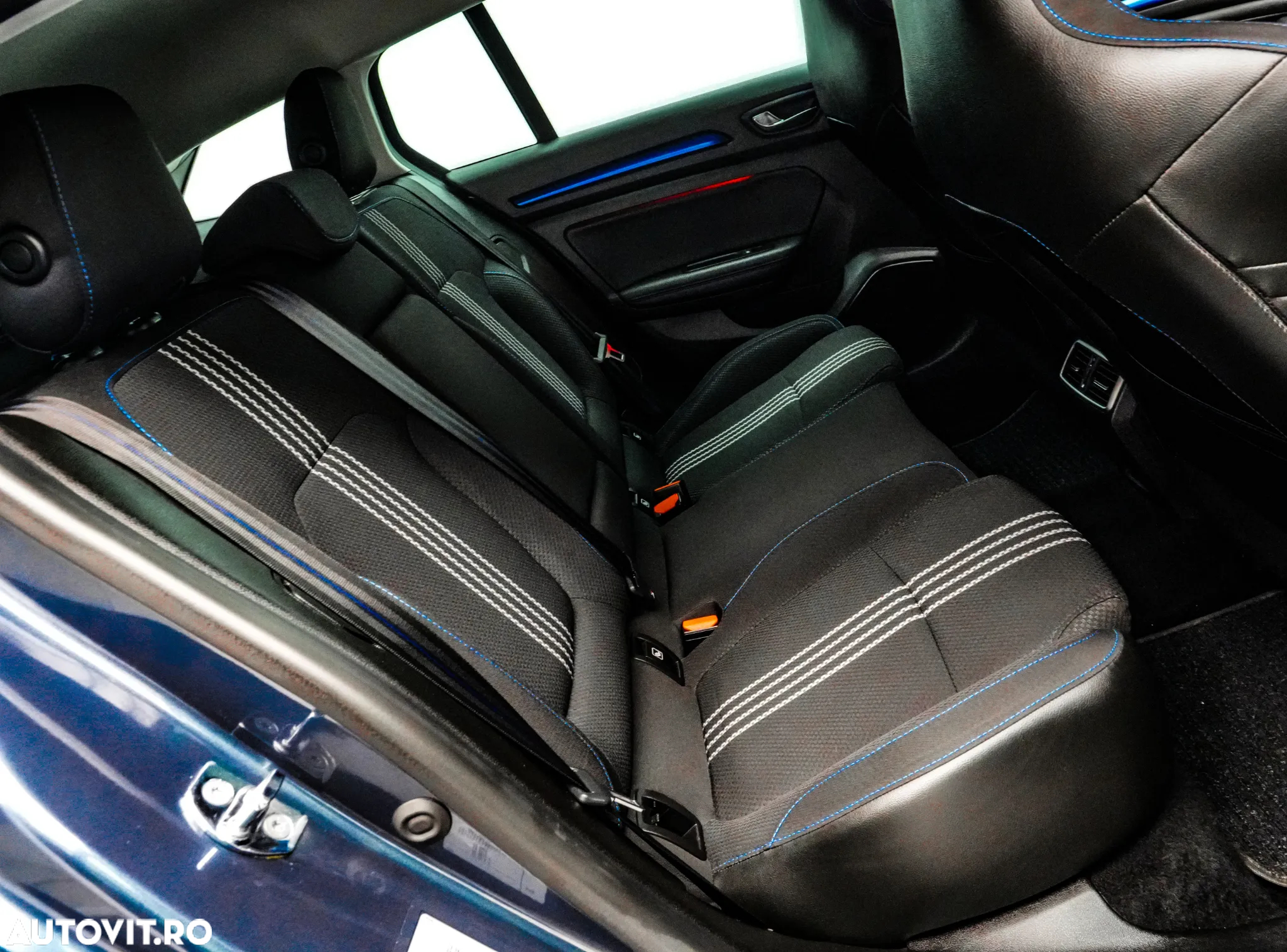 Renault Megane ENERGY dCi EDC GT - 16