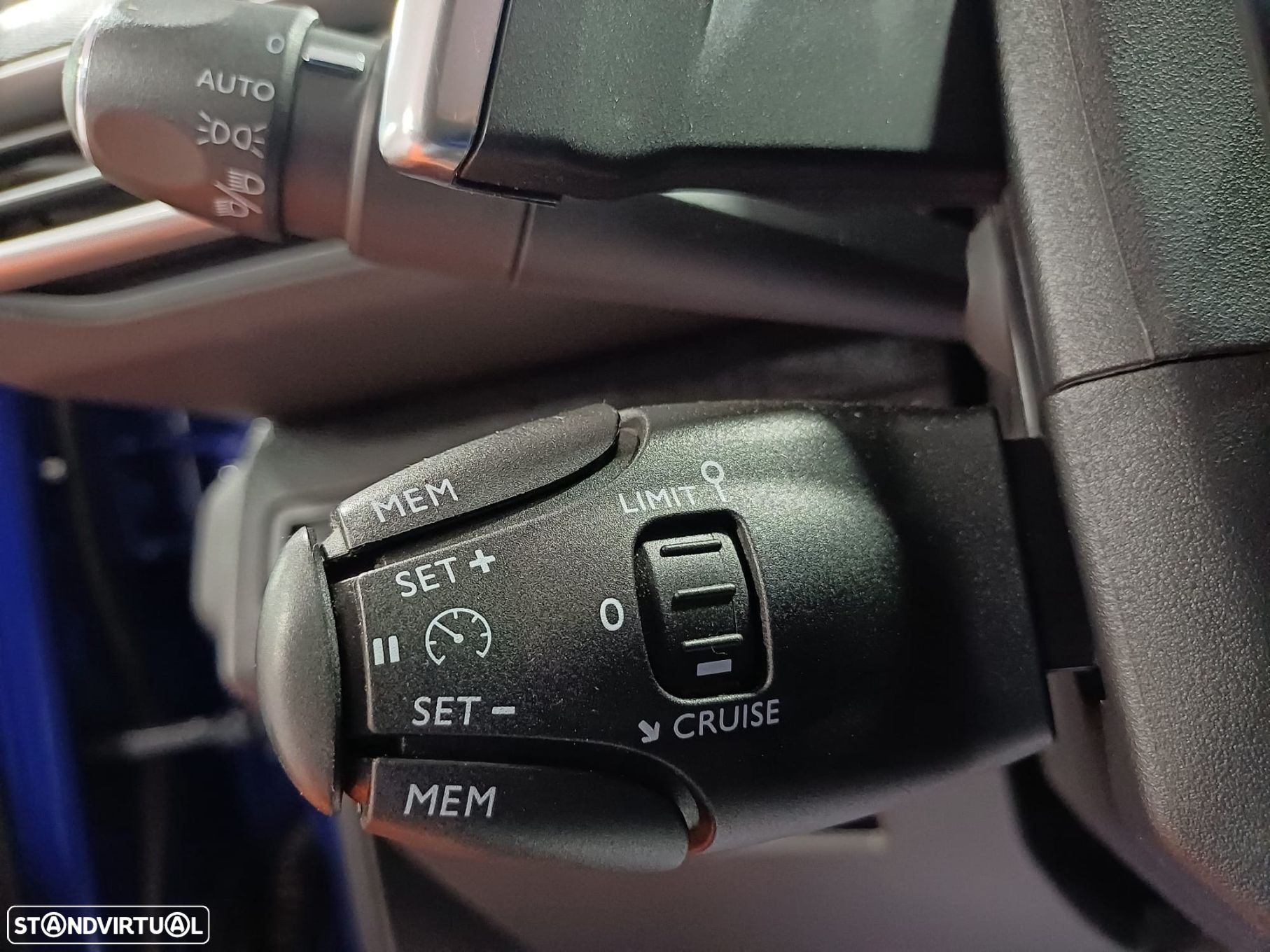 Peugeot 3008 1.5 BlueHDi Allure EAT8 - 17
