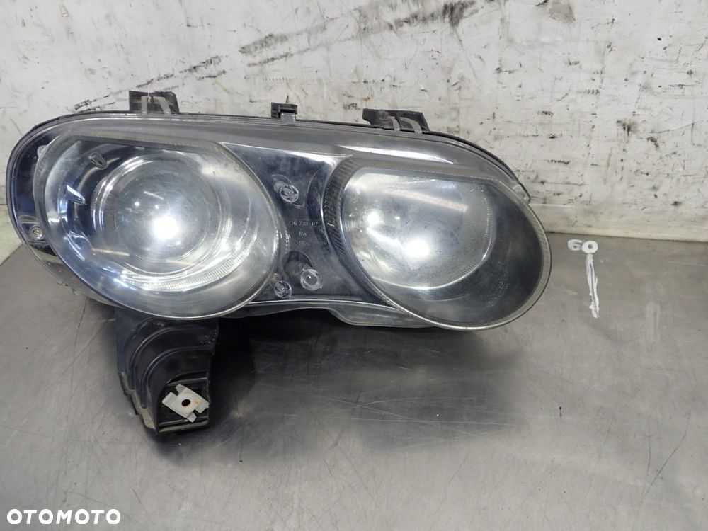 LAMPA PRAWA PRZEDNIA XENON MG ZT - 3