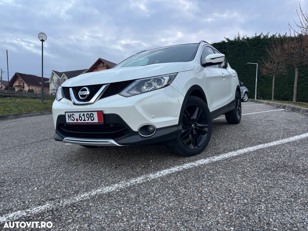 Nissan Qashqai 1.6 DCI TEKNA+ - 8