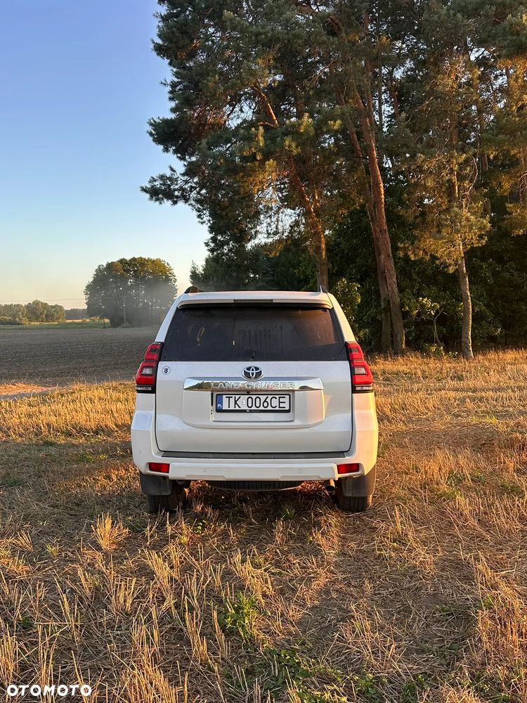 Toyota Land Cruiser LC 2.8 D-4D Prestige - 11