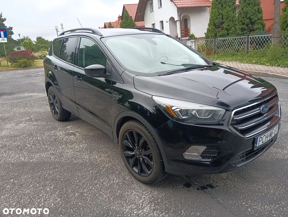 Ford Kuga 1.5 EcoBoost 4WD Titanium - 17