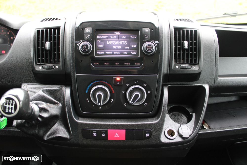 Citroën Jumper 2.2 BlueHDi 35 L4 CD Control - 23