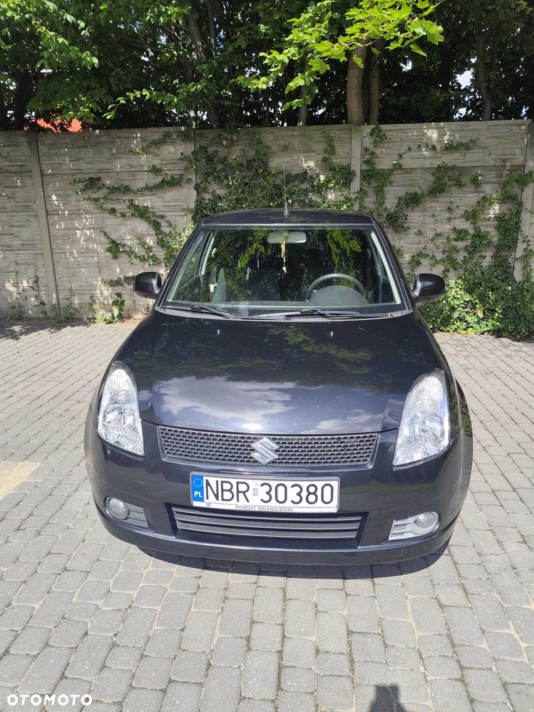 Suzuki Swift - 3