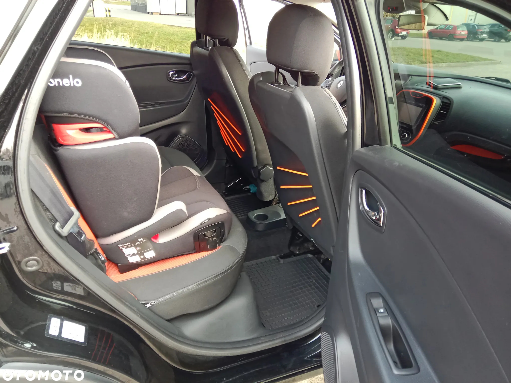 Renault Captur - 12