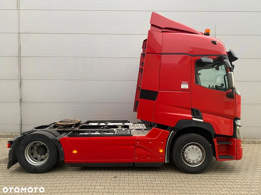 Renault T520 High Cab (Standard) - 11