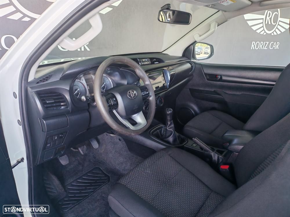 Toyota Hilux 2.4 D-4D 4WD CE 3L - 8