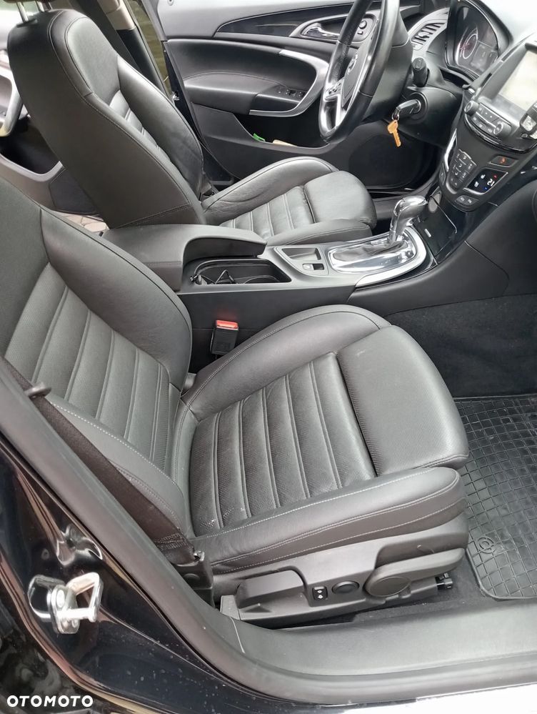 Opel Insignia - 12