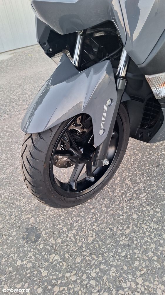 Yamaha NMAX - 32