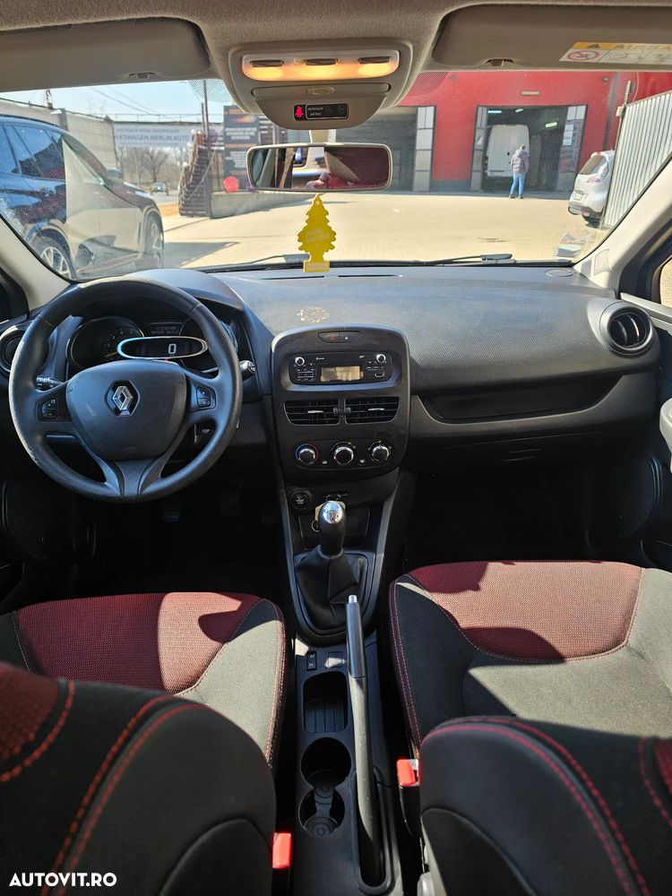 Renault Clio - 12