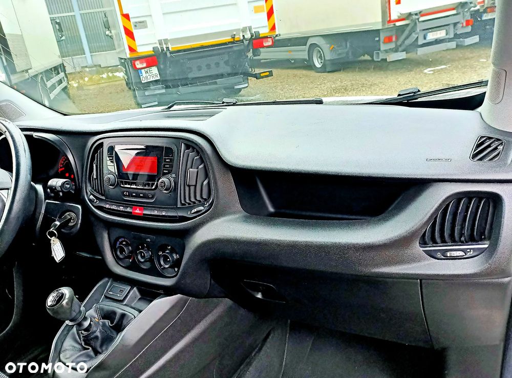 Fiat Doblo Chłodnia 105KM 2 zasilania chłodni - 13
