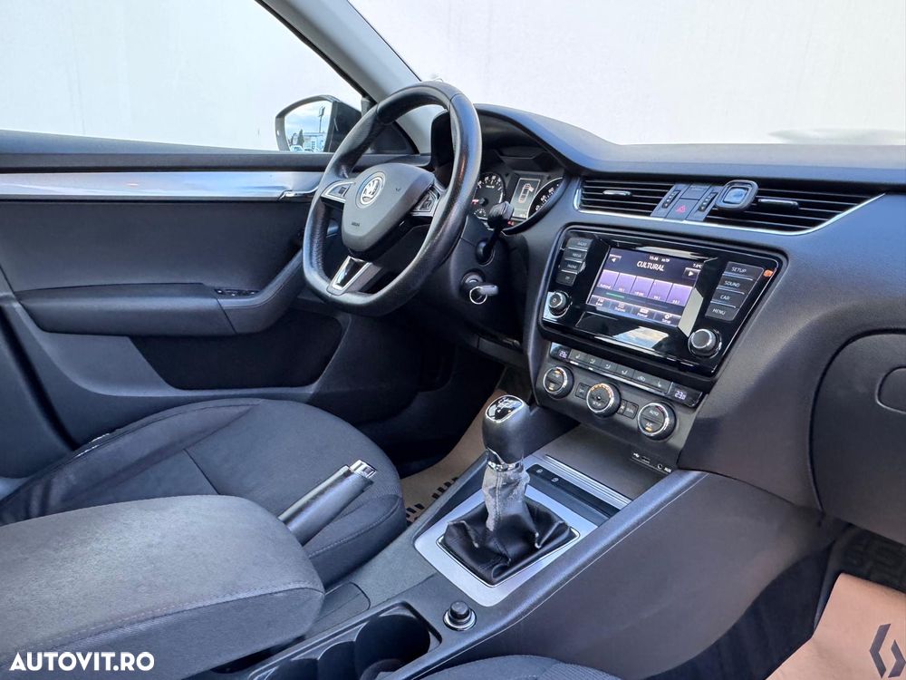 Skoda Octavia 1.6 TDI Classic - 6