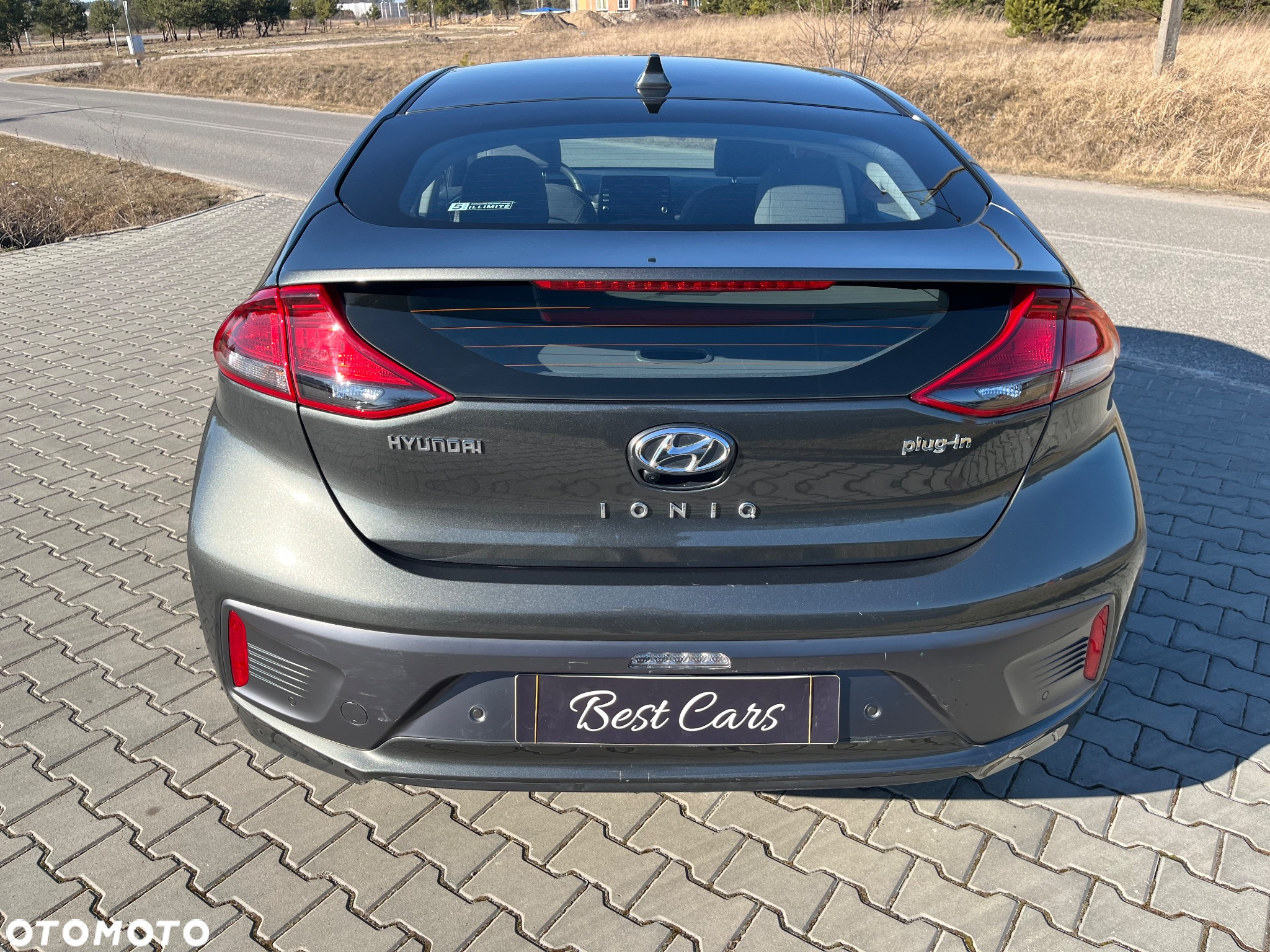 Hyundai IONIQ - 5