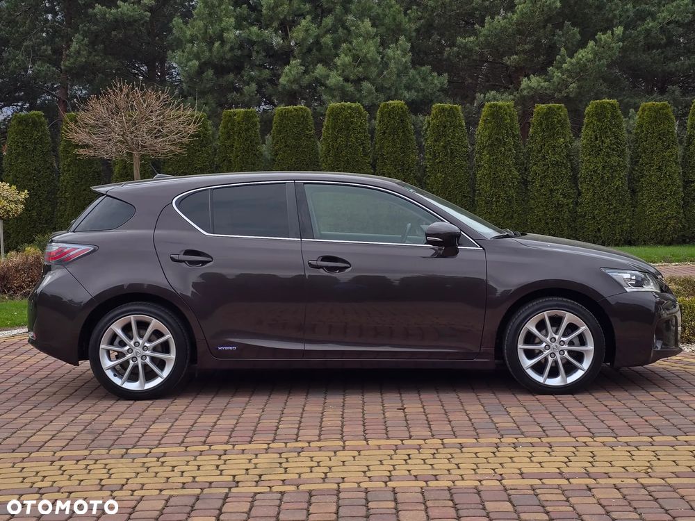 Lexus CT 200h Prestige - 8