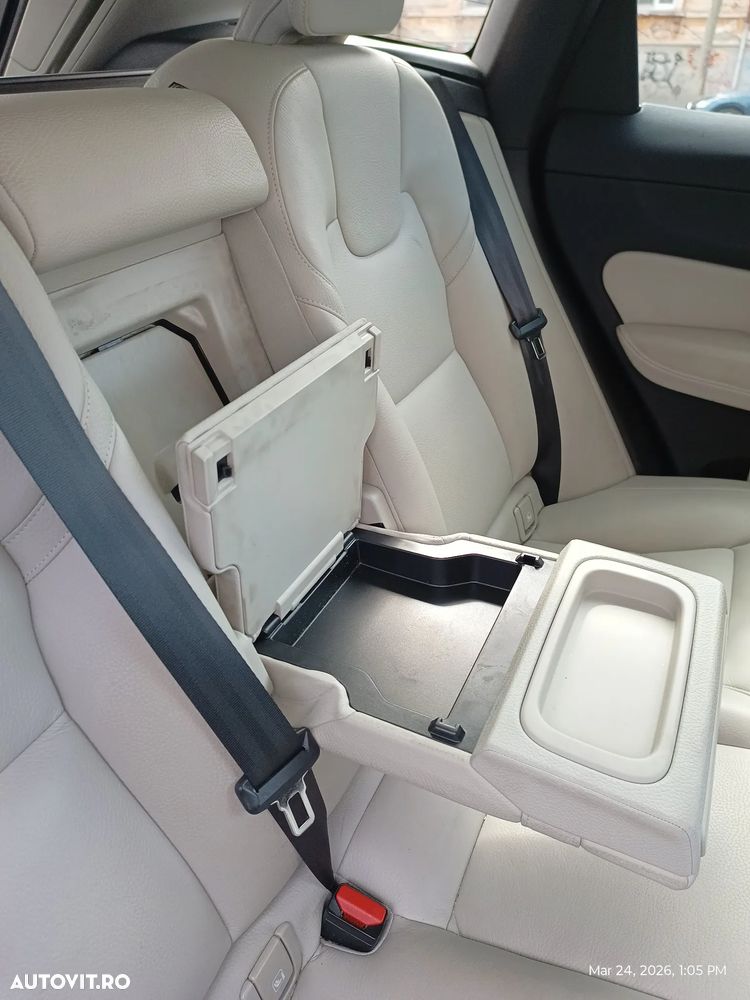 Volvo XC 60 T5 AWD Inscription - 12