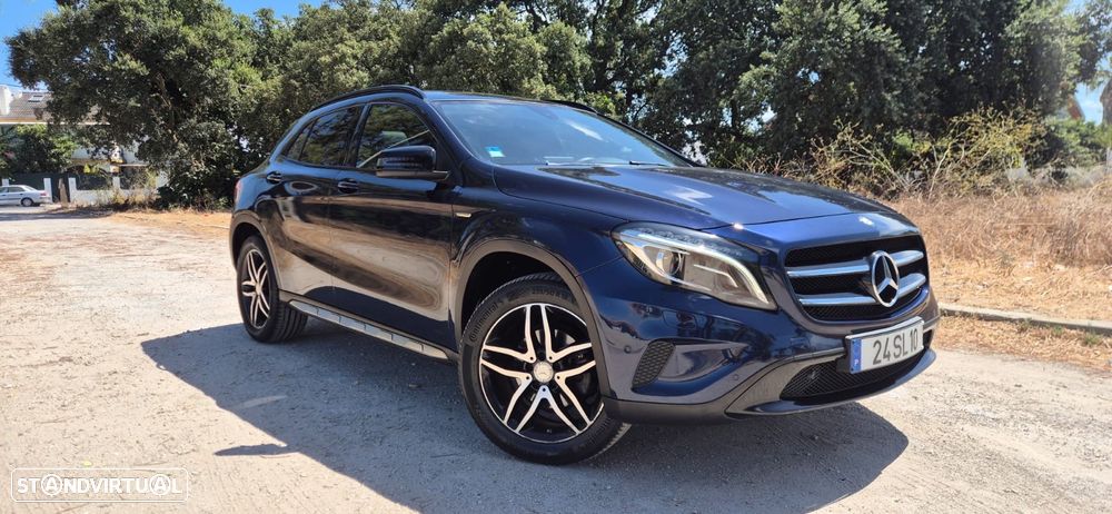 Mercedes-Benz GLA 180 d Aut. - 2