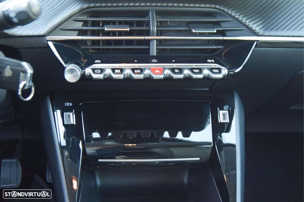 Peugeot 208 1.2 Hybrid Allure e-DCS6 - 14