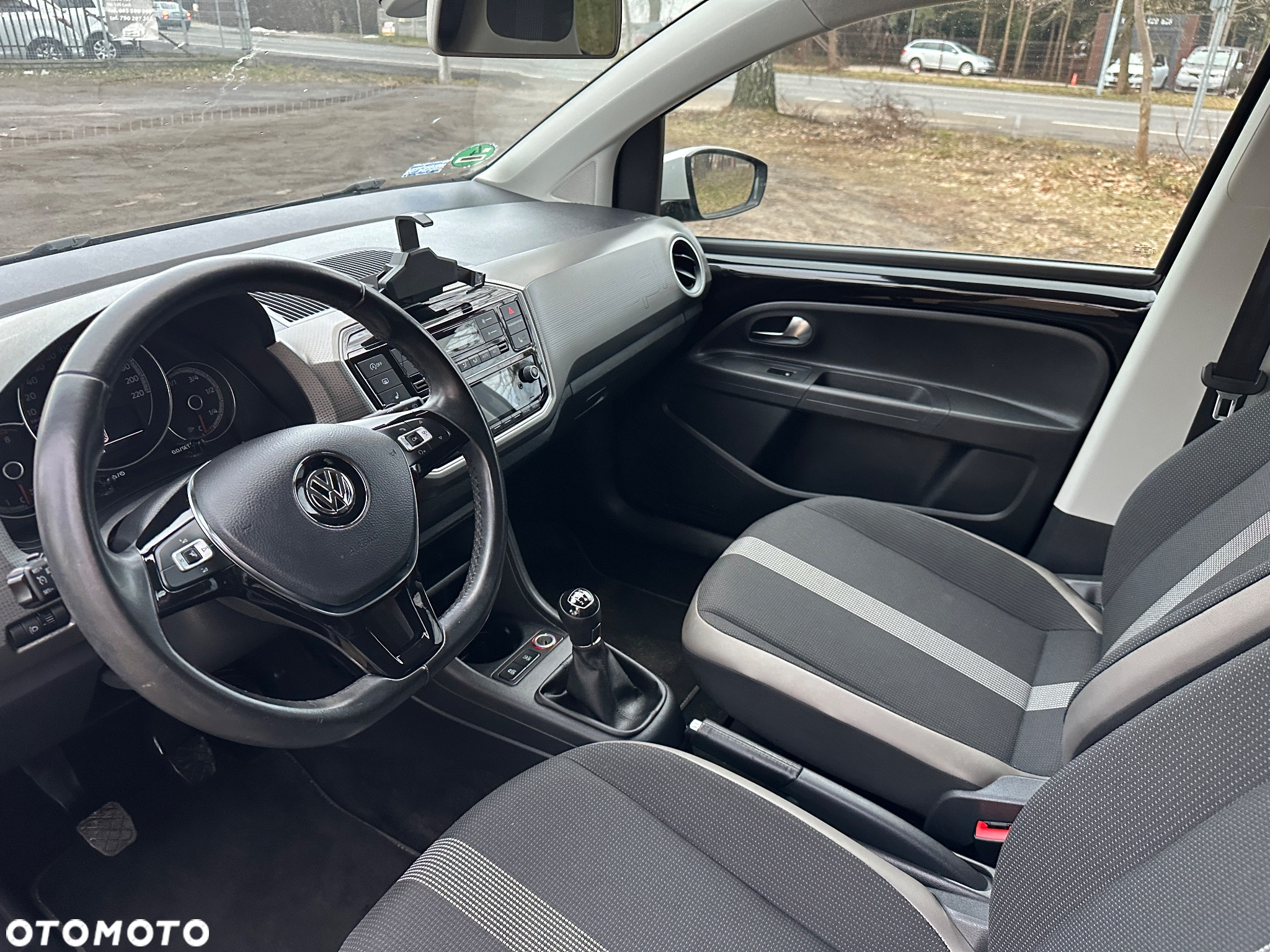 Volkswagen up! 1.0 white - 21