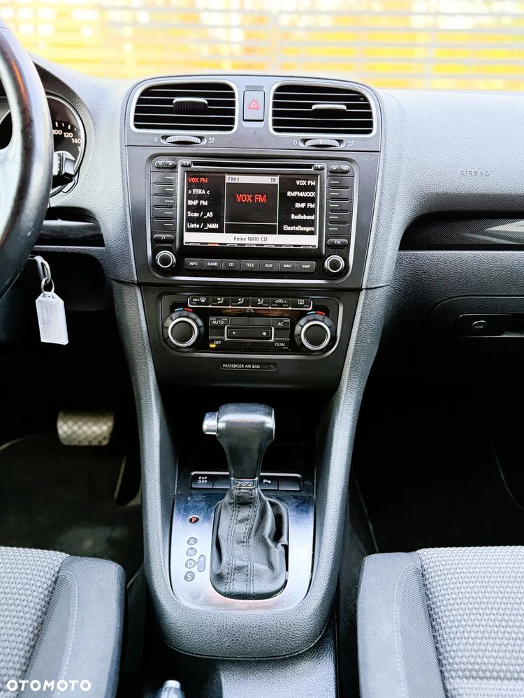 Volkswagen Golf - 31