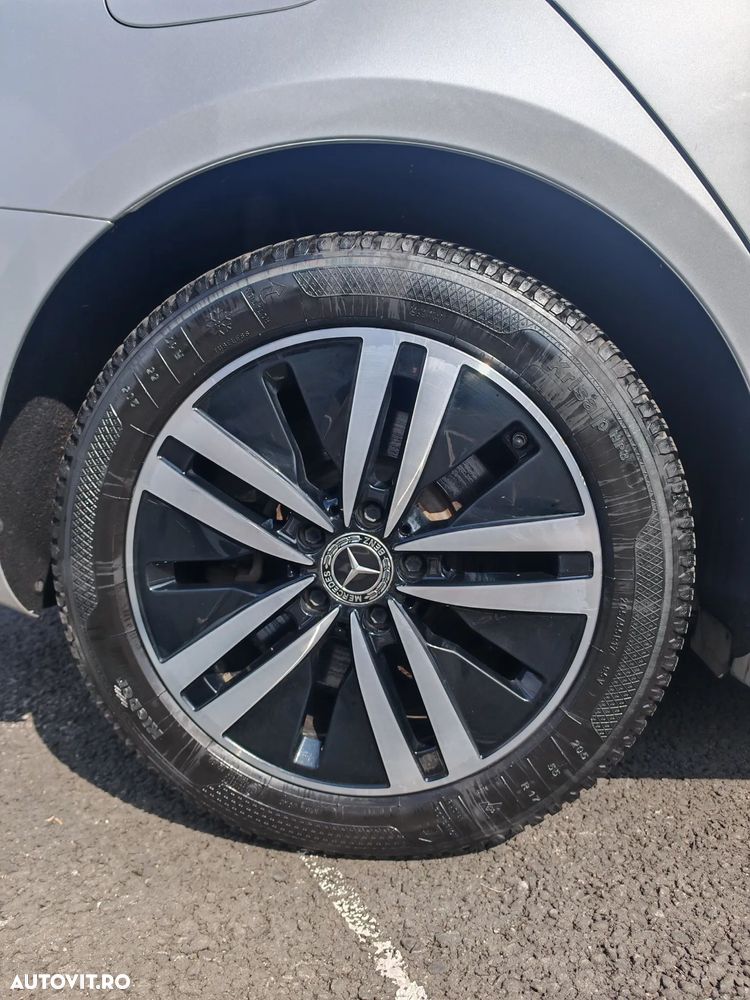 Mercedes-Benz A 250 e Sedan 8G-DCT Edition 2020 - 14