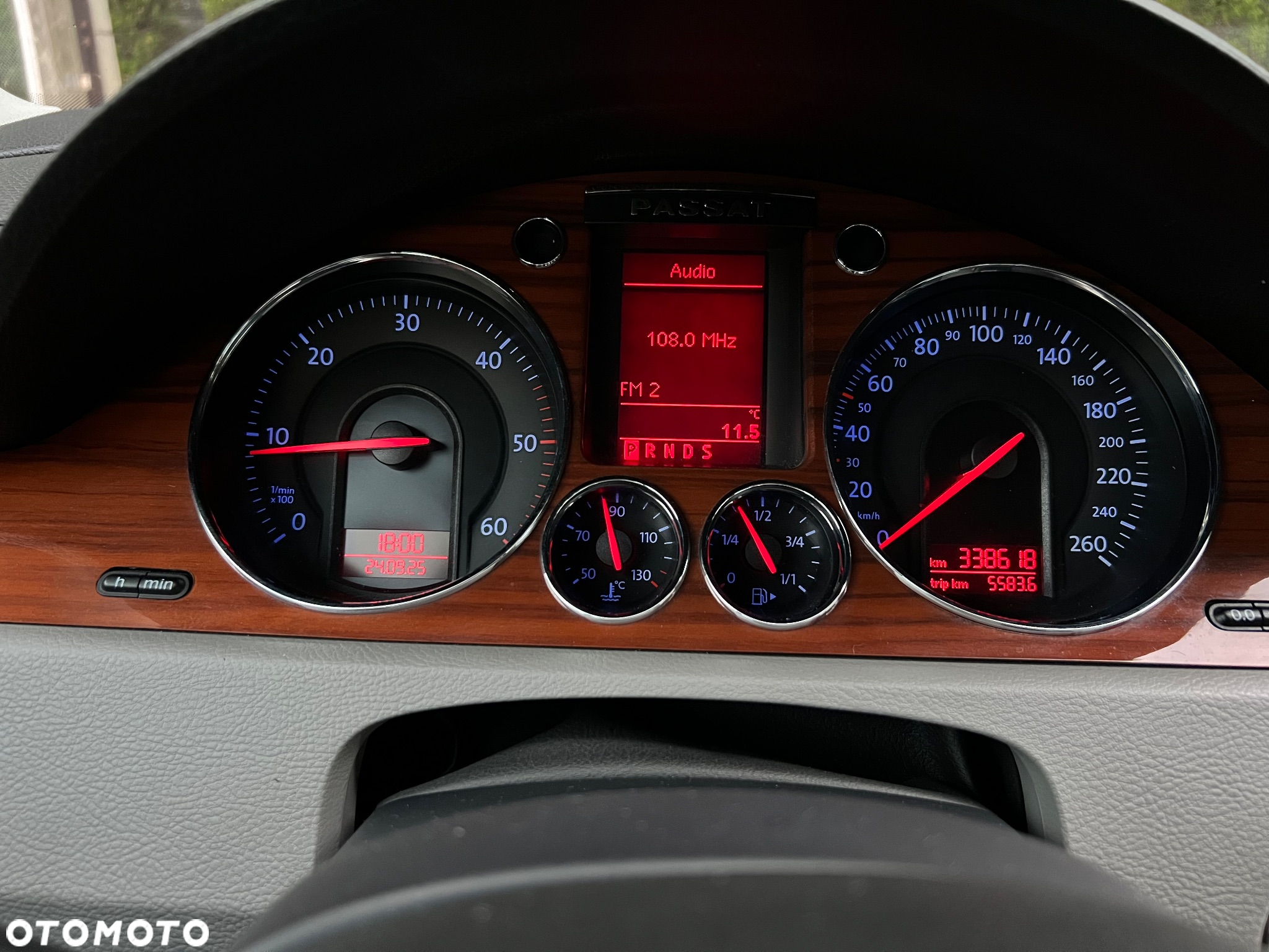 Volkswagen Passat 2.0 TDI Highline DSG - 18