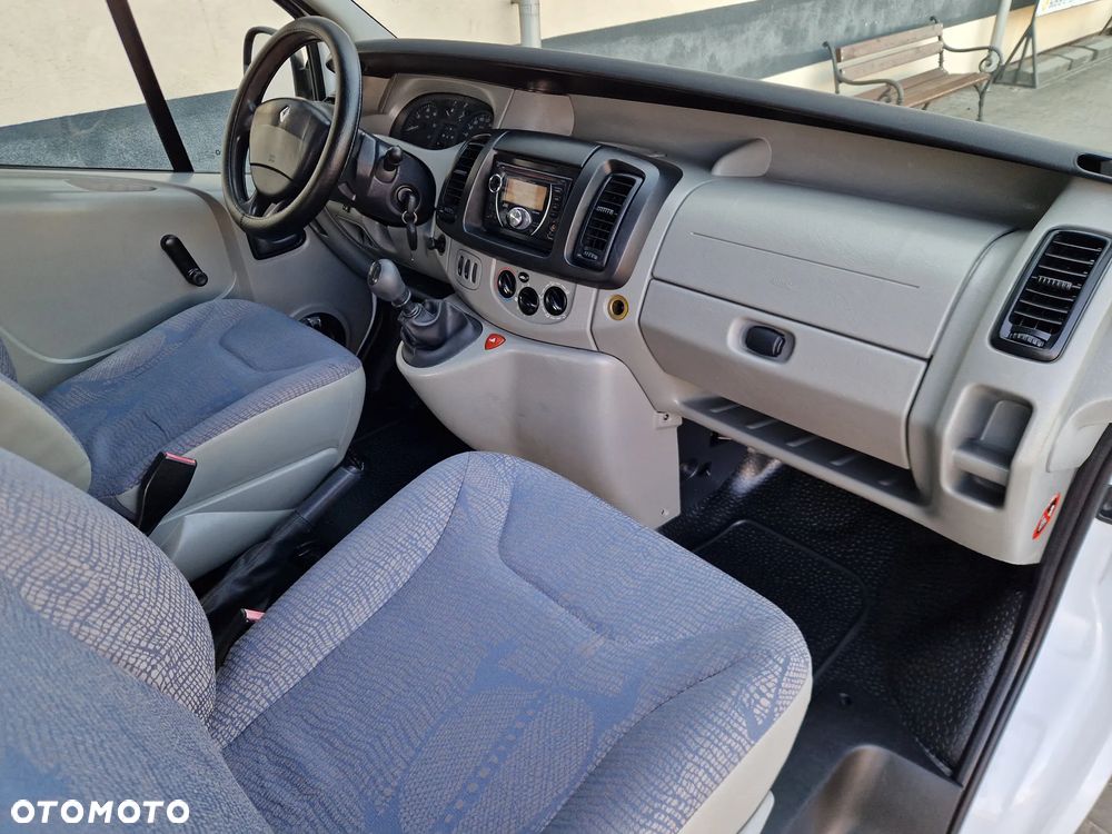 Renault TRAFIC - 25