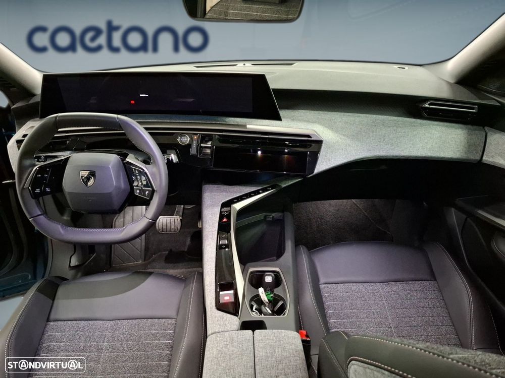 Peugeot E-5008 73 kWh Allure - 12