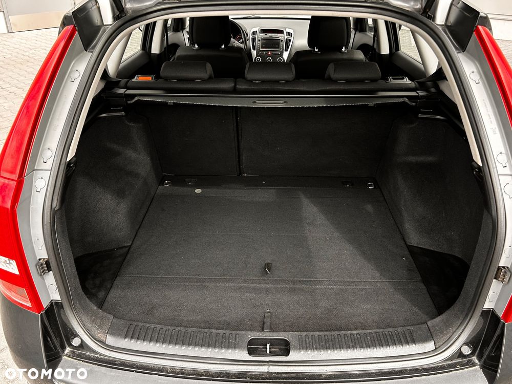 Kia Ceed 1.6 CRDi 115 Spirit - 32