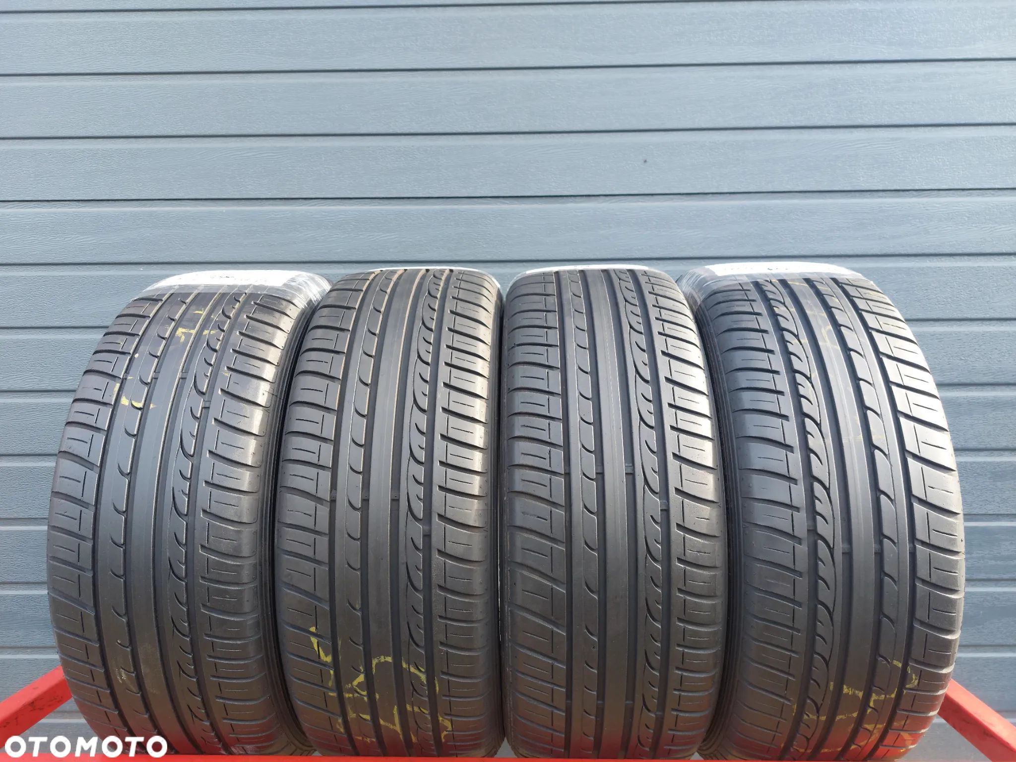 225/45 R17 OPONY DUNLOP SP SPORT FAST RESPONSE DOT17 - 1
