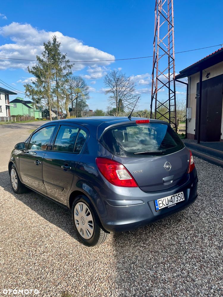 Opel Corsa 1.2 16V Innovation - 11