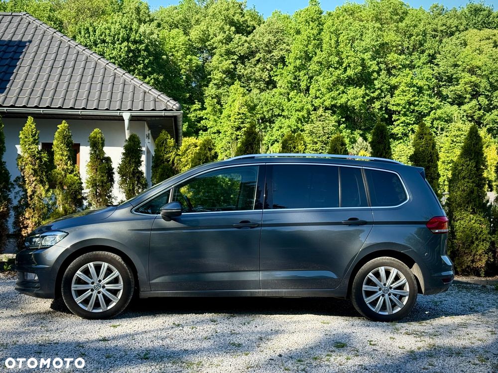 Volkswagen Touran 2.0 TDI BMT Highline - 17