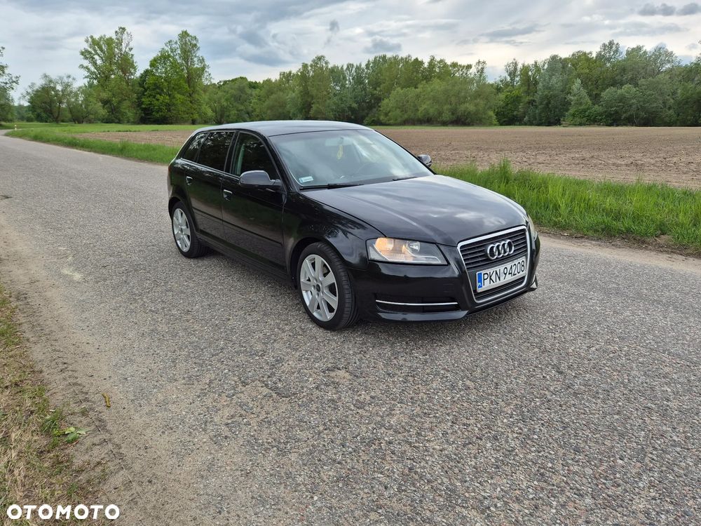 Audi A3 Sportback 1.6 TDI DPF Attraction - 3