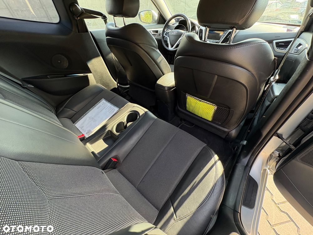 Hyundai Veloster 1.6 GDI Premium - 28