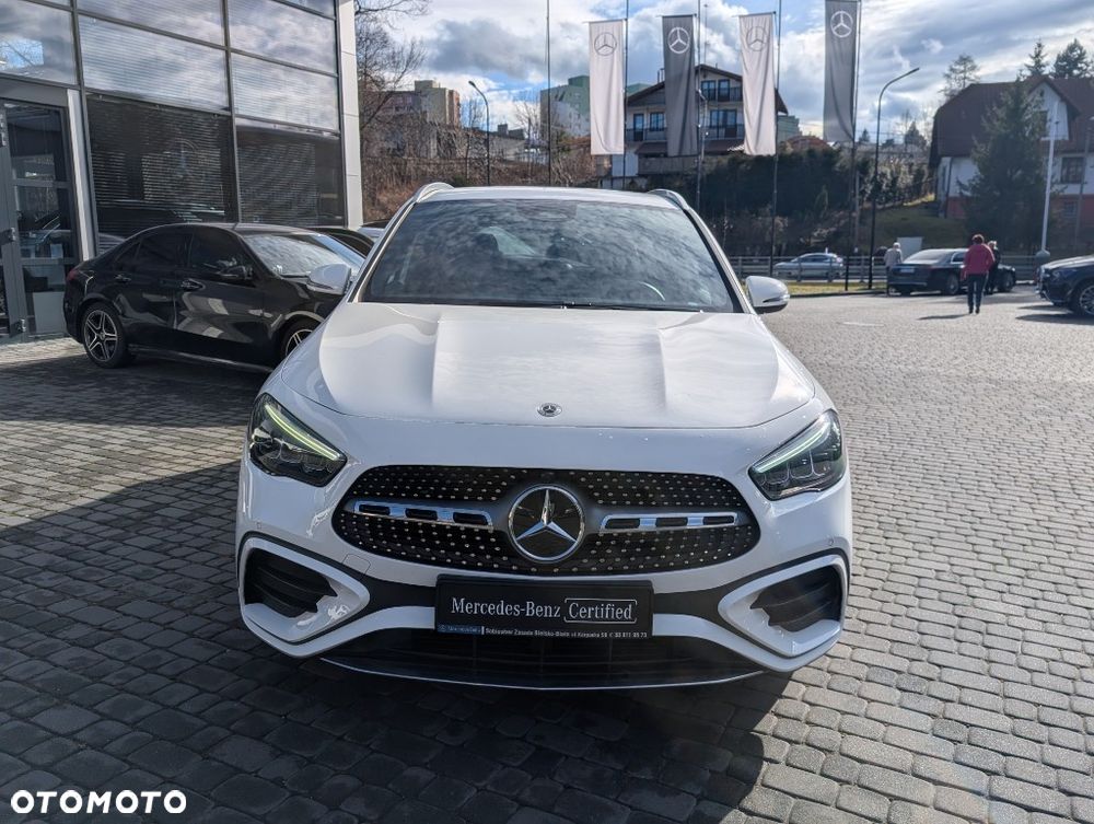 Mercedes-Benz GLA 200 AMG Line - 3