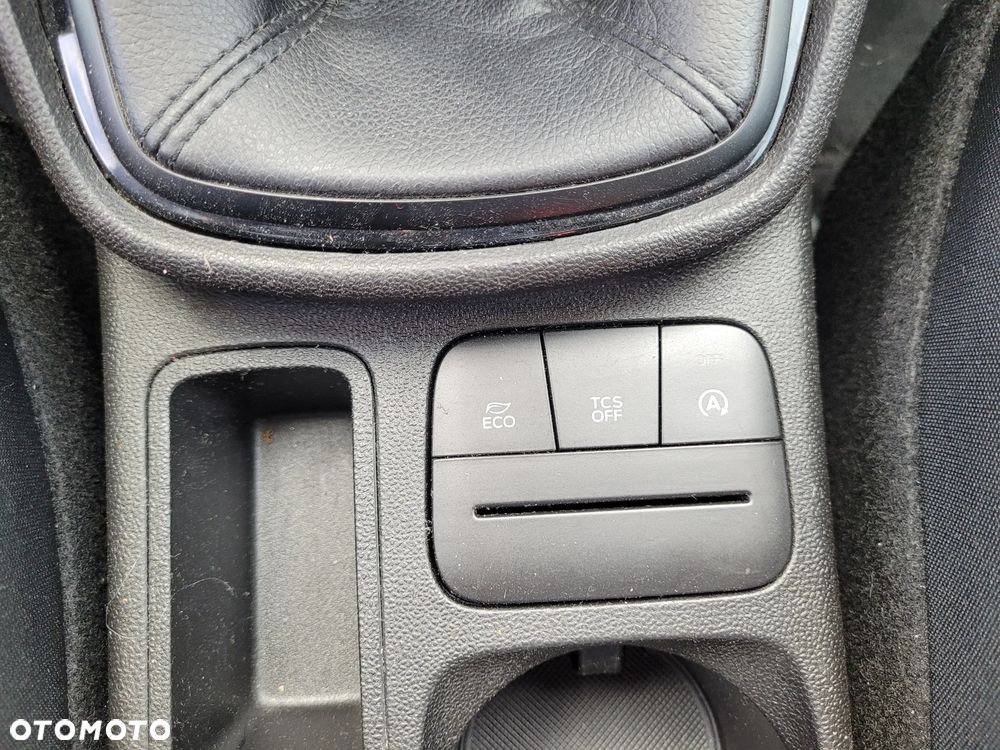 Ford Fiesta 1.0 EcoBoost S&S COOL&CONNECT - 12